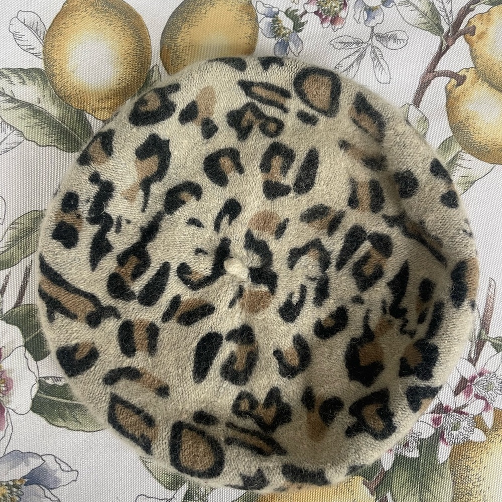 H&M leopard beret